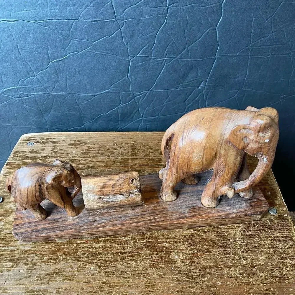 Vintage Hand Carved Wooden Mama and Baby Elephants Home Office Decor